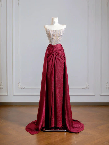 Funkelndes, trägerloses, burgunderrotes Pailletten-Abendkleid – das perfekte Outfit für den 18. Geburtstag (Partykleid N343)