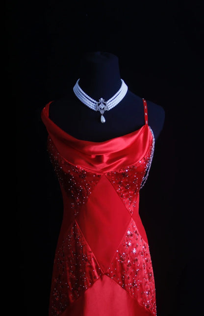Robe de bal longue rétro sirène à fines bretelles en satin rouge, corsage perlé, inspiration années 90, tenue de soirée pour un 18e anniversaire, N491