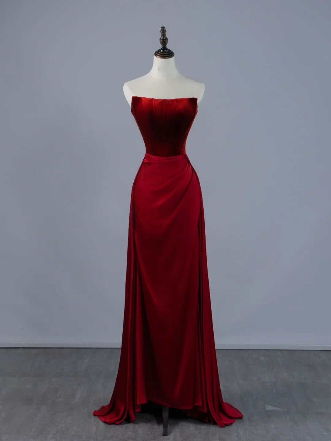 Robe de bal longue sirène rouge bordeaux sans bretelles à volants, modèle N594