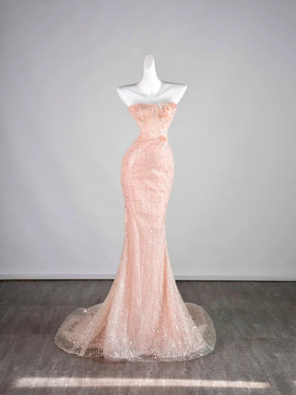 Elegantes, ärmelloses, trägerloses Meerjungfrauen-Abendkleid in Rosa mit Pailletten, Modell N1287