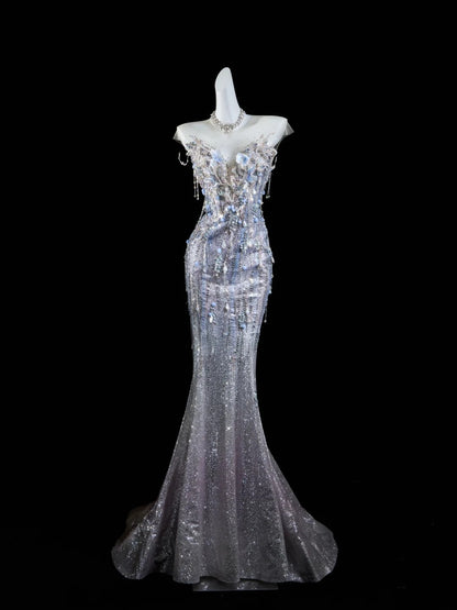 Robe de mariée sirène classique, décolleté cœur, sequins gris argentés et cristaux, robe de mariée N299