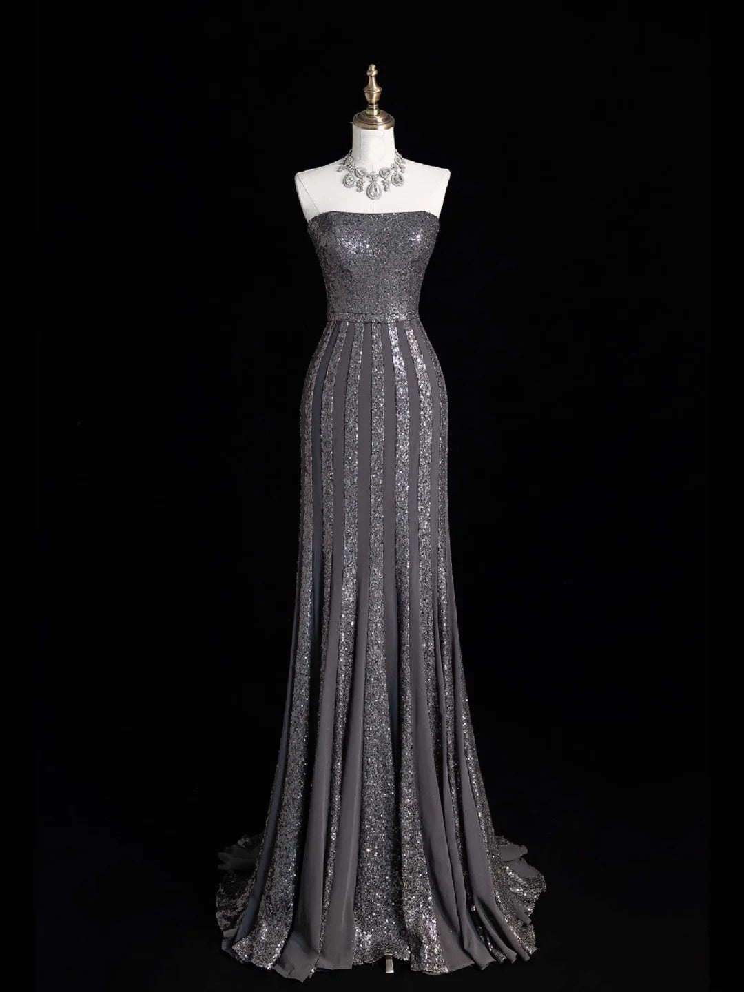 Funkelndes, trägerloses Meerjungfrauen-Abendkleid mit silber-grauen Pailletten, langes formelles Kleid für die Oberstufe, N1282