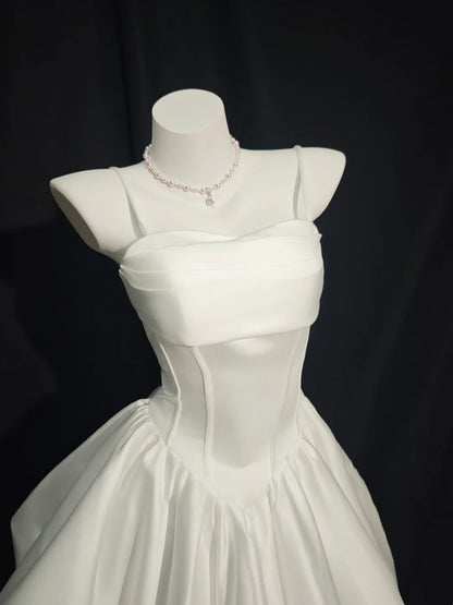 Romantisches Ballkleid Spaghettiträger Weiß Kurzes Satin Senior Inspo Abschlussball Abiball Homecoming Kleider N4495