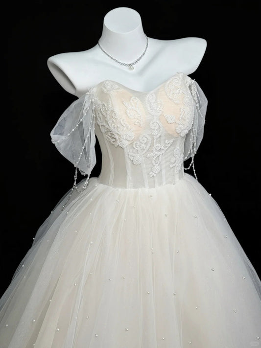 Chic Wedding Dresses Ball Gown Off The Shoulder Garden White Tulle Vintage Wedding Dress N4547
