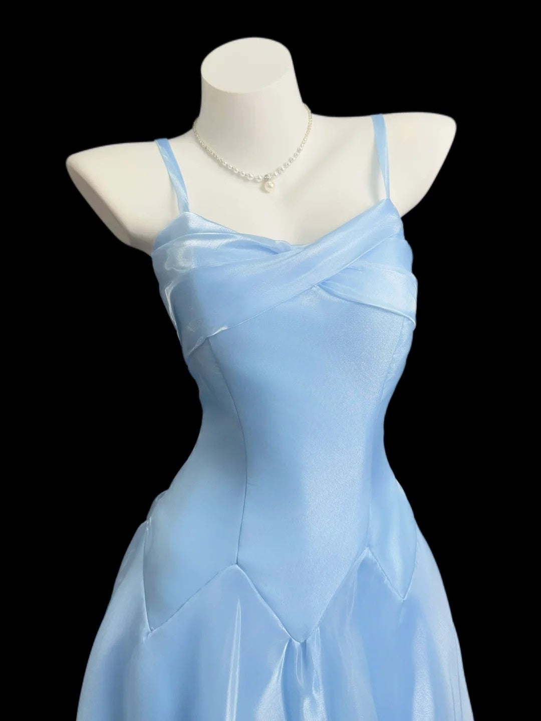 Hübsches A-Linien-Kleid mit Spaghettiträgern in hellem Himmelblau für Frühlings- und Sommeranlässe, Hochzeitsgäste, RB4348