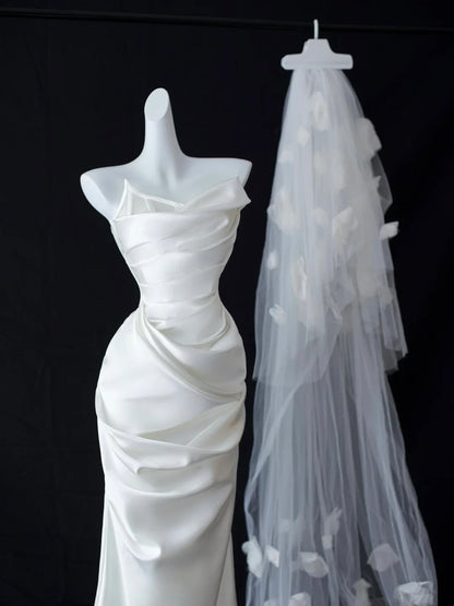 Robes de mariée sirène simples sans bretelles en satin blanc avec volants, longue robe de mariée N2952
