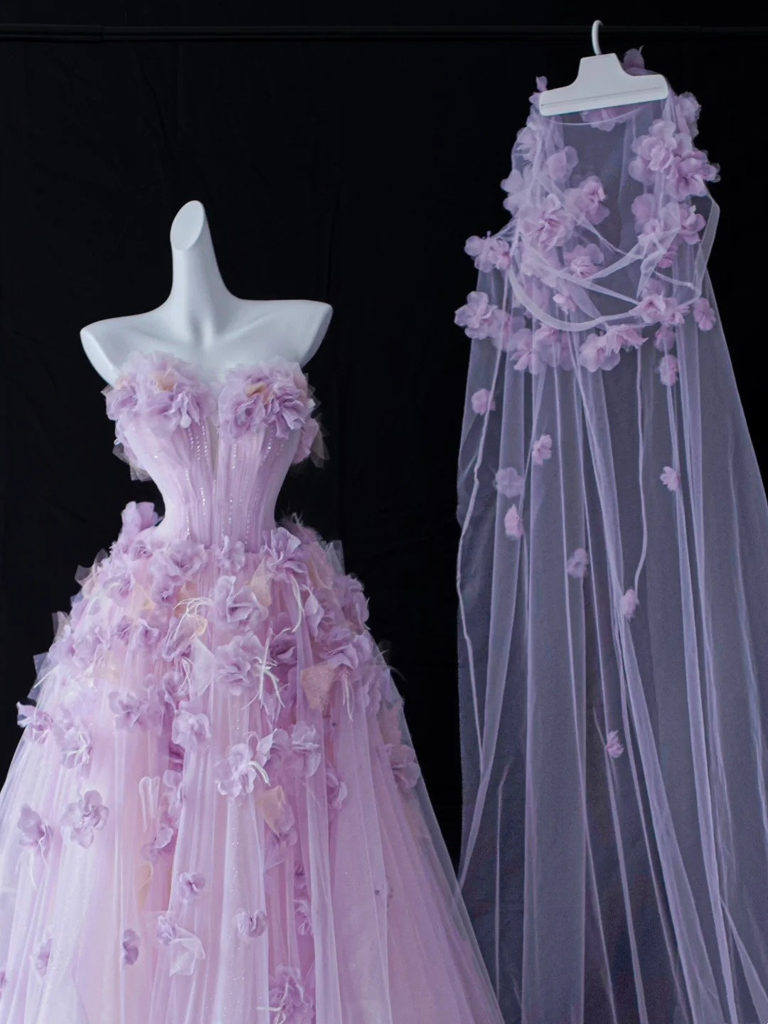 Wunderschöne Ballkleider für den Abschlussball, herzförmiger Ausschnitt, Tüll, Flieder mit Blumen, langes Abendkleid N2924
