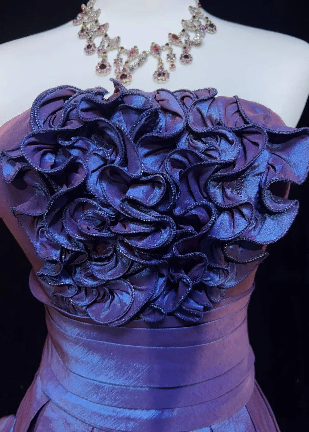 Vintage-Ballkleid, trägerlos, lila Taft, kurzes Partykleid, Cocktailkleid, Heimkehrkleid N3891