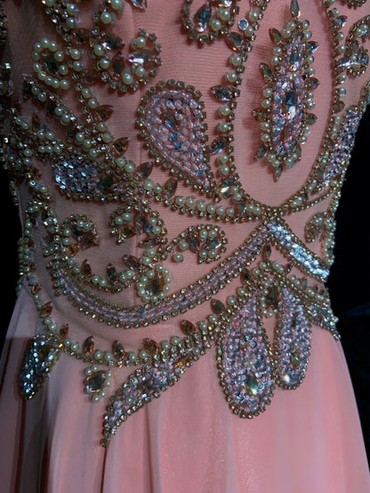 Bescheidene Abschlussballkleider A-Linie Neckholder Rosa Chiffon mit Perlenbesatz Lange Abendgarderobe N3464