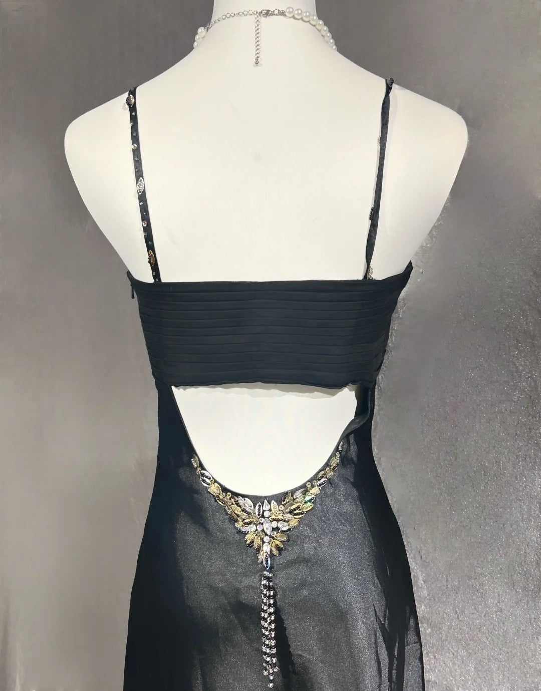 Robes de bal intemporelles ligne A, bretelles spaghetti, noires, longueur thé avec perles, tenues de soirée N3250