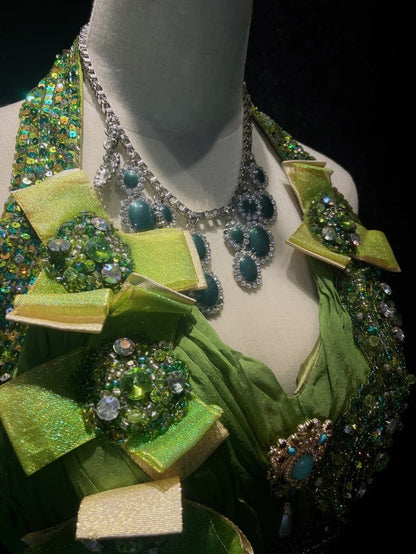 Robes de soirée Glamour A-line en mousseline de soie verte avec perles, tenues de soirée formelles N3843