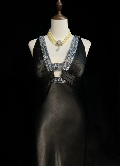 Vintage Abschlussballkleider Meerjungfrau V-Ausschnitt 90er Jahre Satin mit Perlenbesatz Langes Abendkleid N2509