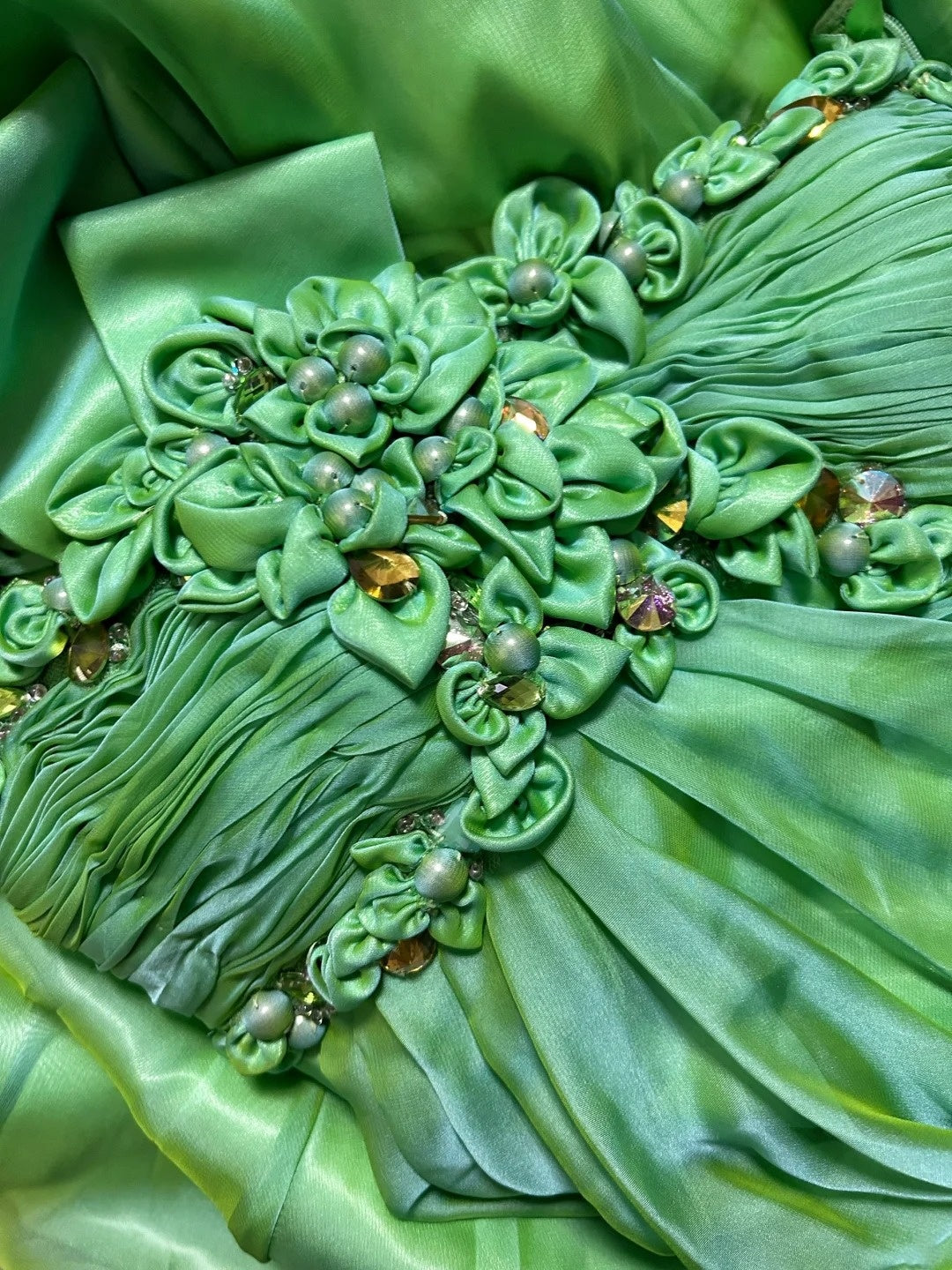 Magnifique Robe de Bal Coupe Droite Épaule Dénudée en Chiffon Vert avec Fleurs Longue Robe de Soirée Formelle N2889