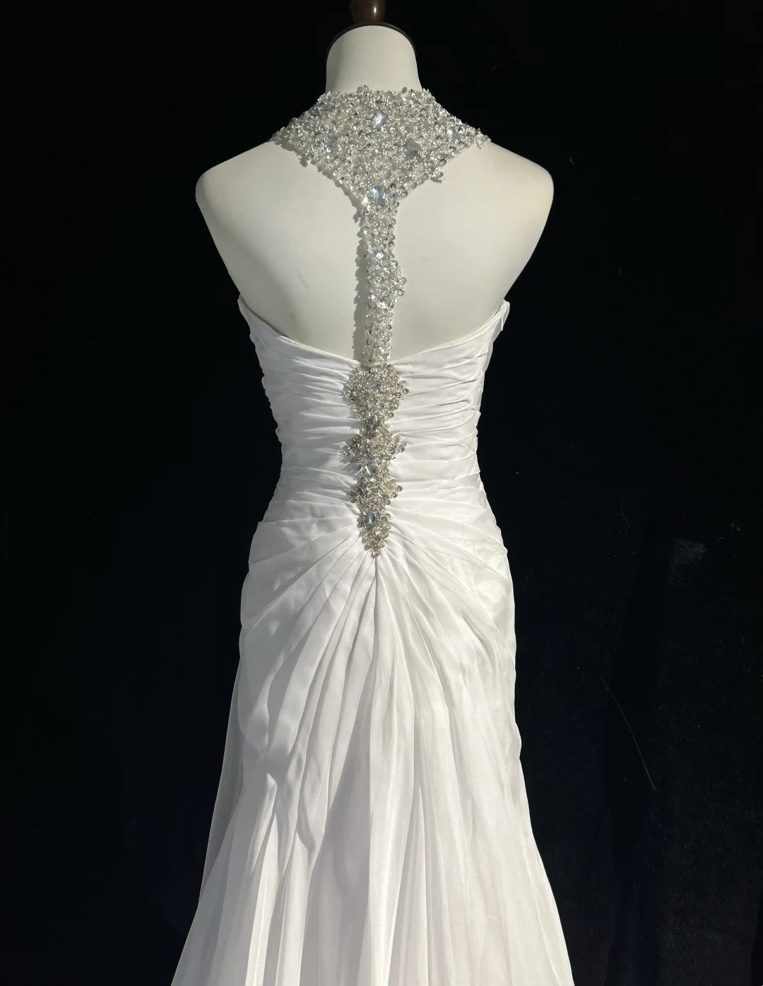Robes de Mariée Intemporelles Sirène Dos Nu Chiffon Satin Blanc Avec Perles Longue Robe de Mariée N3474