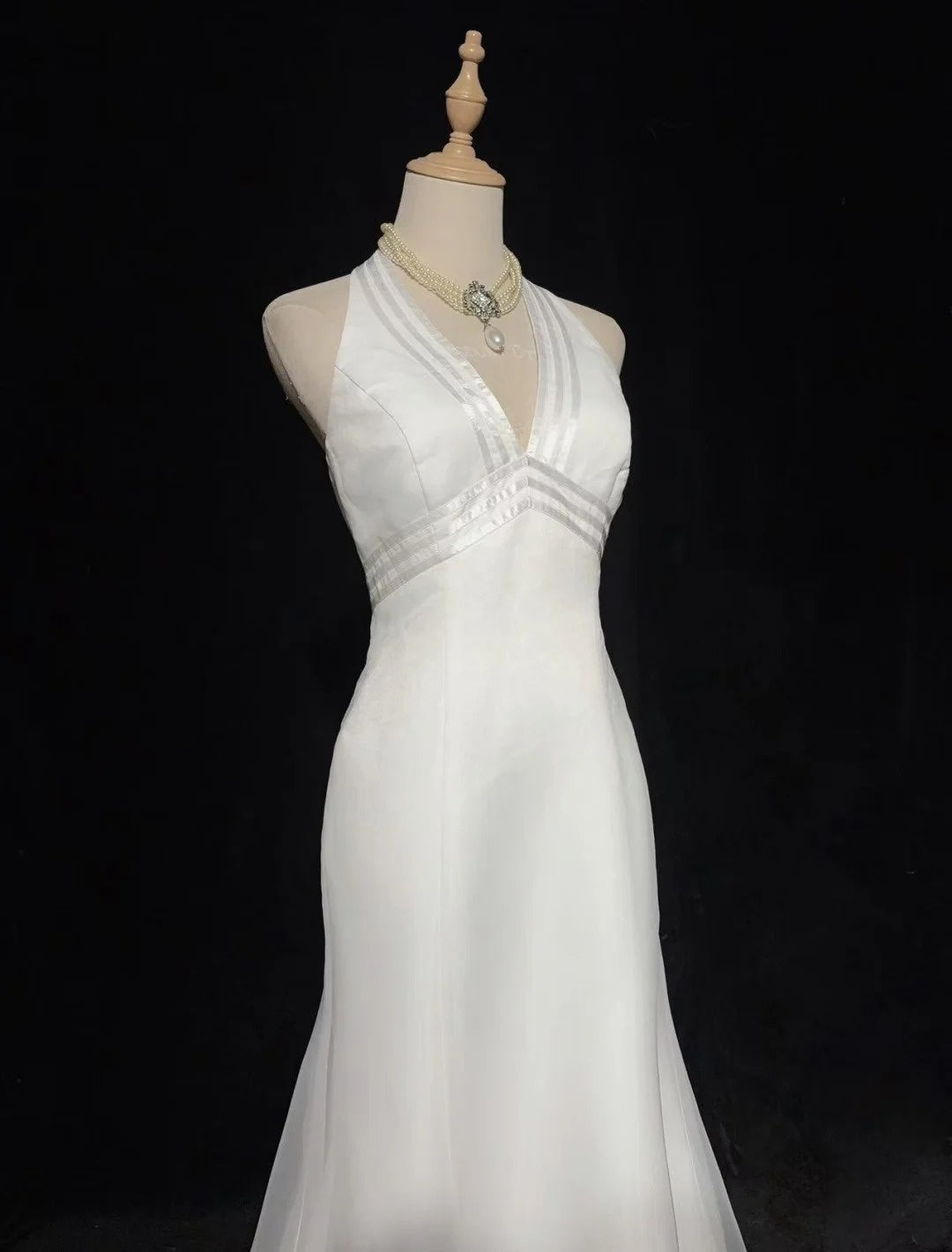 Vintage 20er Brautkleider Meerjungfrau Neckholder Weiß Schlicht Sommer Garten Langes Brautkleid N3702