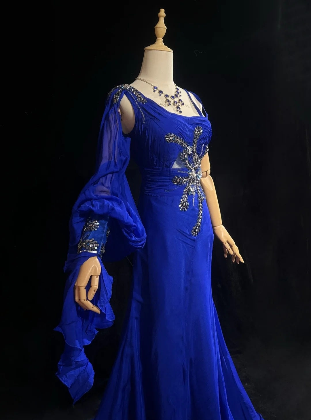 Vintage Abschlussballkleider Inspo Meerjungfrau, One Shoulder, Königsblau mit langen Ärmeln, Perlen, 80er Jahre, langes Abendkleid N2740