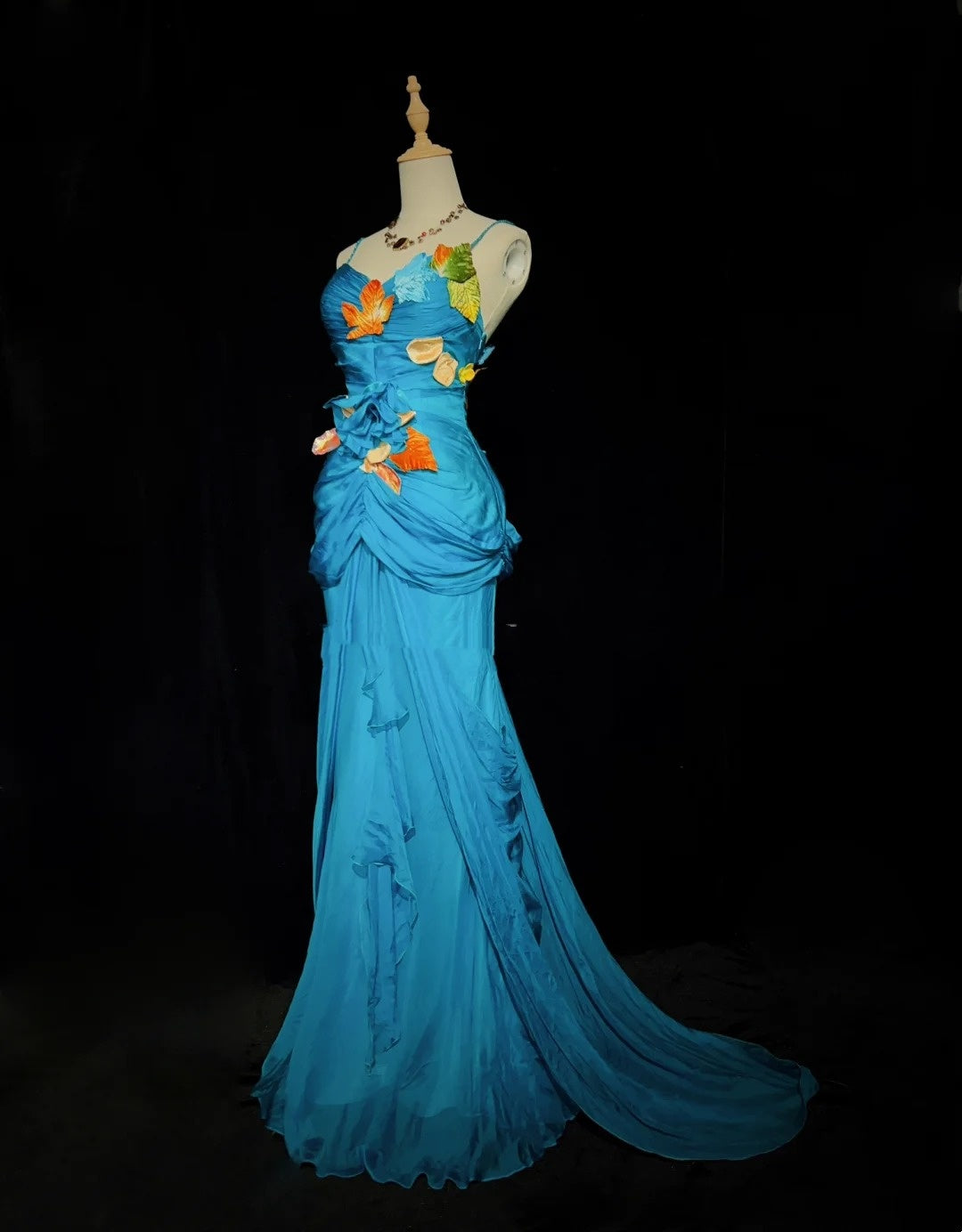 Robes de bal modestes Sirène Bretelles fines Mousseline bleue Sans manches avec feuille Robe de soirée formelle N3841