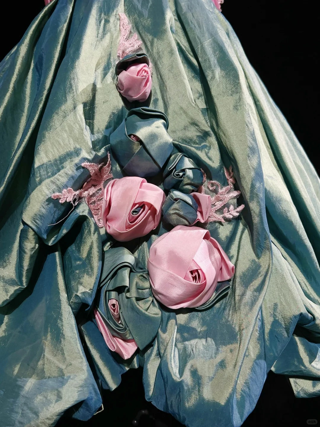 Niedliche Ballkleid Trägerlos Grün Satin Ideen Für Frauen Kurze Länge Geburtstags-Kleider Heimkehr-Outfits N3444