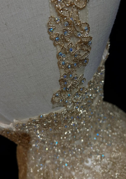 Robe de bal mignonne bustier avec dentelle dorée Idées pour femmes Robes courtes d'anniversaire Mini tenues de rentrée N3341