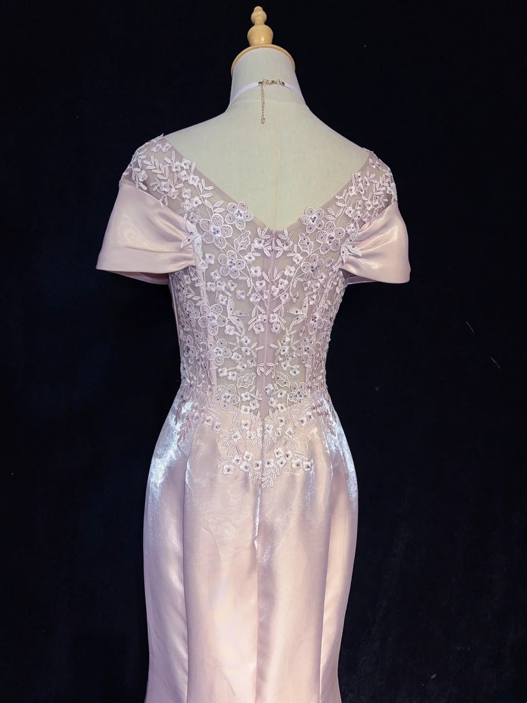 Vintage Abschlussballkleider Inspo Meerjungfrau schulterfrei rosa Satin 80er mit Spitze Abendkleider N3374
