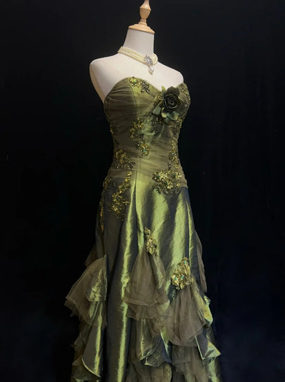 Vintage Abschlussballkleider Meerjungfrau Sweetheart Olivgrün Satin mit Perlenbesatz 1980er Jahre Langes Abendkleid N2622