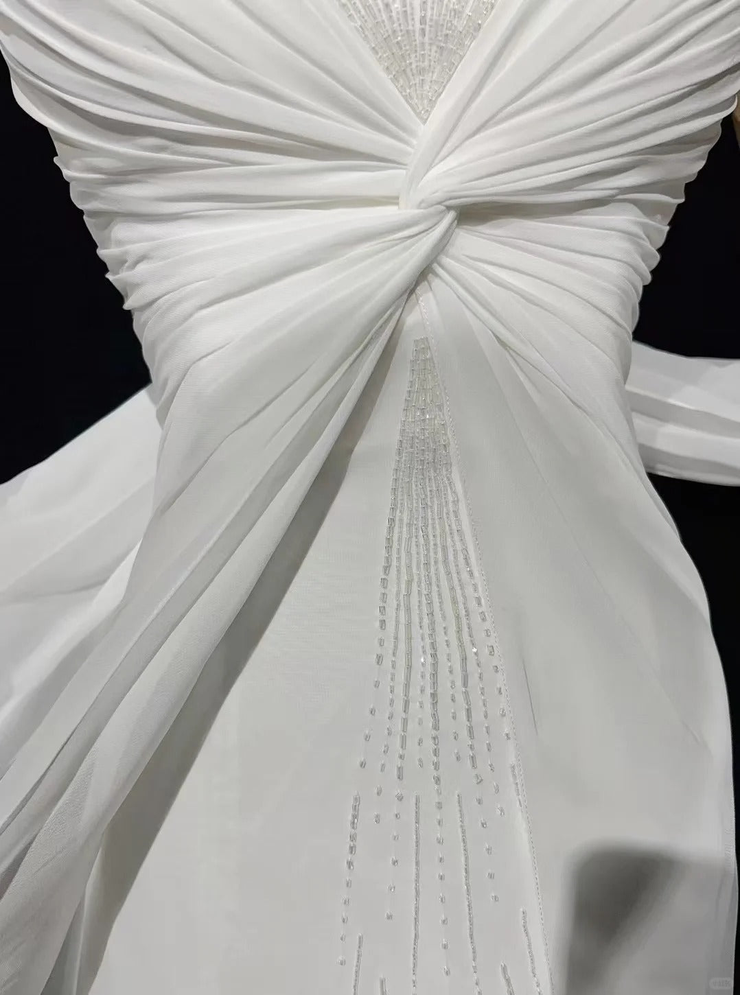 Schlichte Brautkleider A-Linie Spaghettiträger Chiffon Weiß Plissiert Sommer Strand Langes Hochzeitskleid N3831