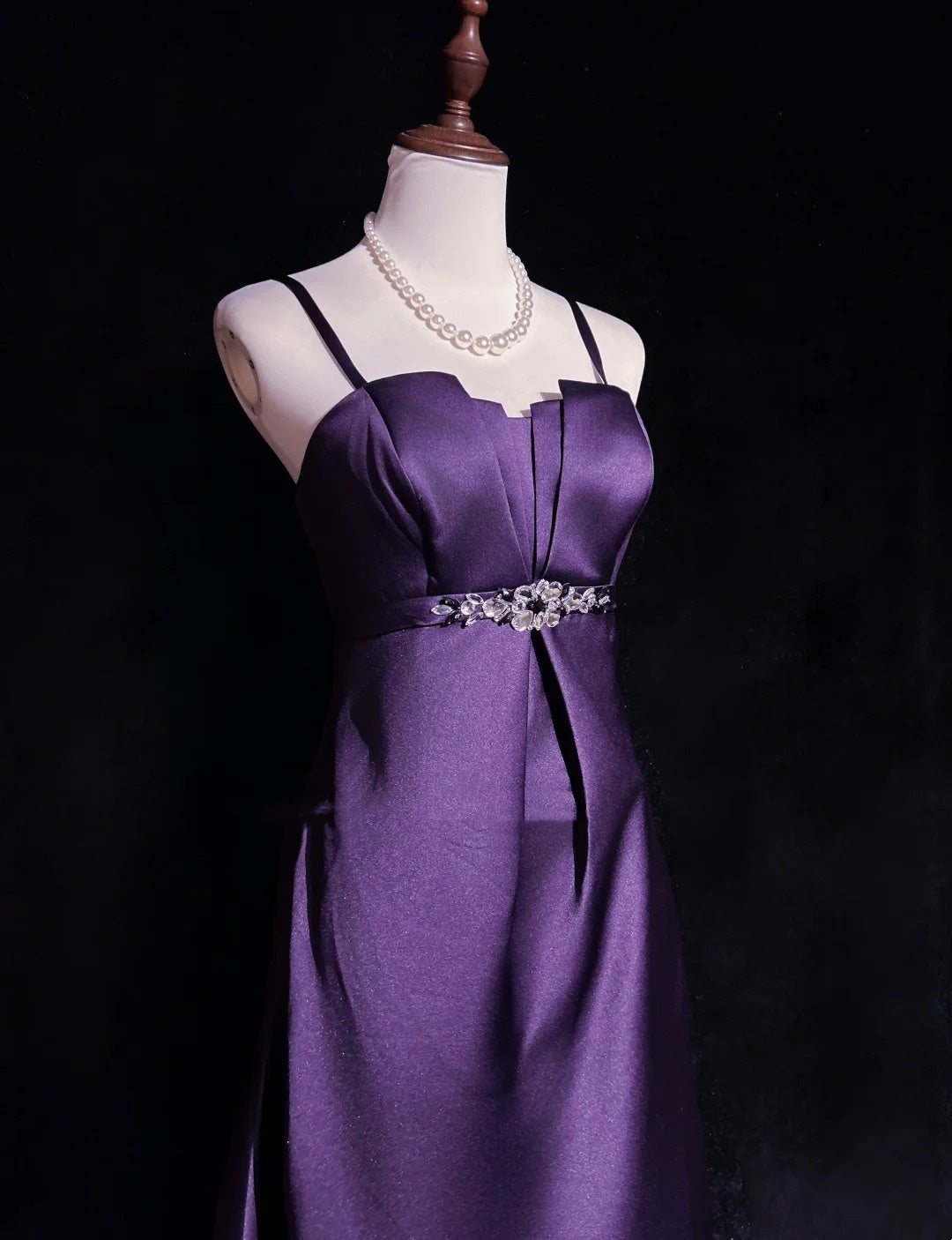 Einfache Abendkleider A-Linie Spaghettiträger Traube Teelänge Formelles Partykleid N2530