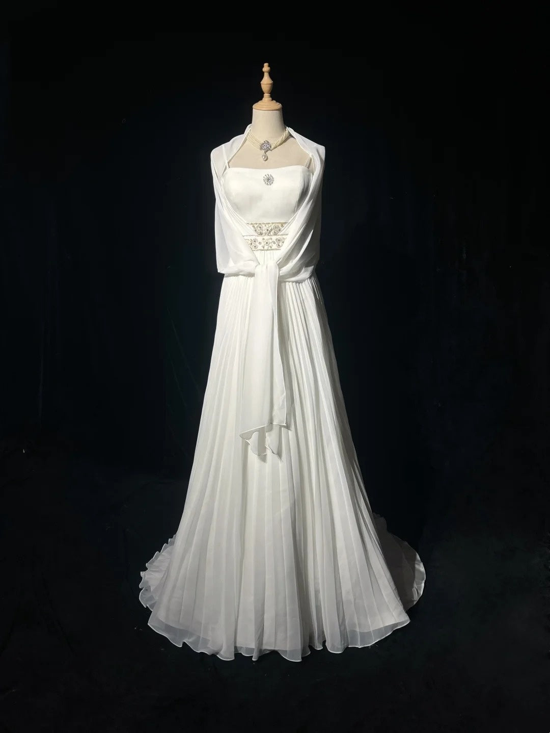 Robes de mariée vintage années 90, coupe trapèze, à fines bretelles, blanches unies, pour mariage estival en jardin, longue robe de mariée N3721