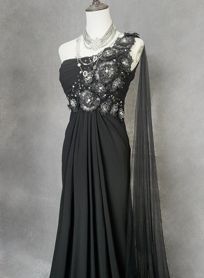 Elegante Abschlussballkleider Meerjungfrau One-Shoulder Black Tie Kleid mit Perlenbesatz Lange Formelle Abendgarderobe N3699