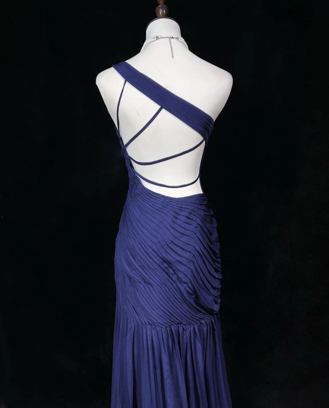Robes de bal de rêve des années 90 Sirène Asymétrique Bleu Marine Plissée Tenues de Soirée Formelles N3836
