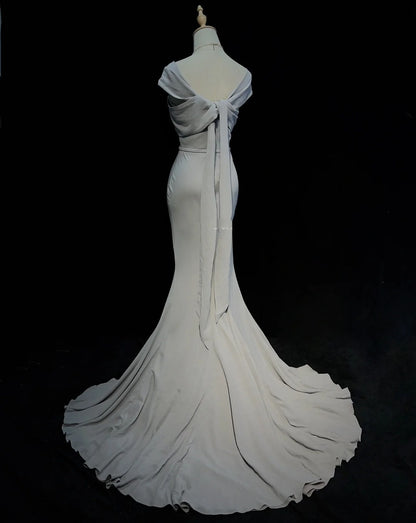 Vintage-Ballkleider Inspo Meerjungfrau Neckholder Grau Lang 1990er Mit Falten Abendkleider N3325