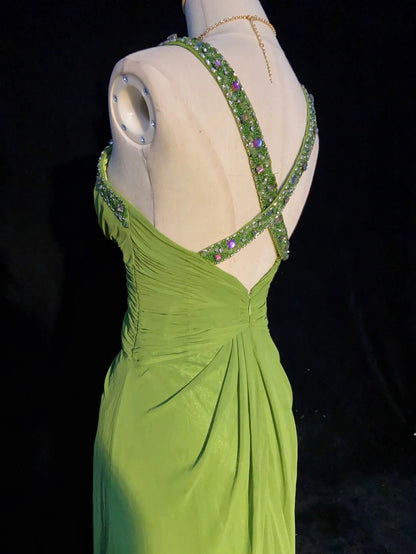 Robes de bal modestes sirène licou vert olive avec perles longues tenues de soirée N3457