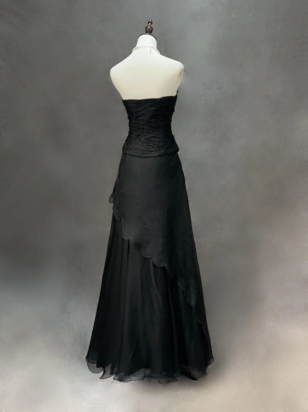 Robes de bal vintage Trapèze Bustier Robe de soirée noire sans manches Années 90 Longue Robe de soirée formelle N2635