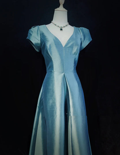Belles Robes de Bal Coupe A Col en V Satin Bleu Manches Volants Longues Tenues de Soirée N3336