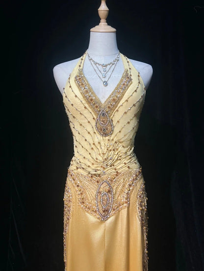 Bescheidene Abschlussballkleider für Oberstufen-Inspiration A-Linie Neckholder Gelb Semi-Formal Lange Abschlussballkleider für Teenager AB2153