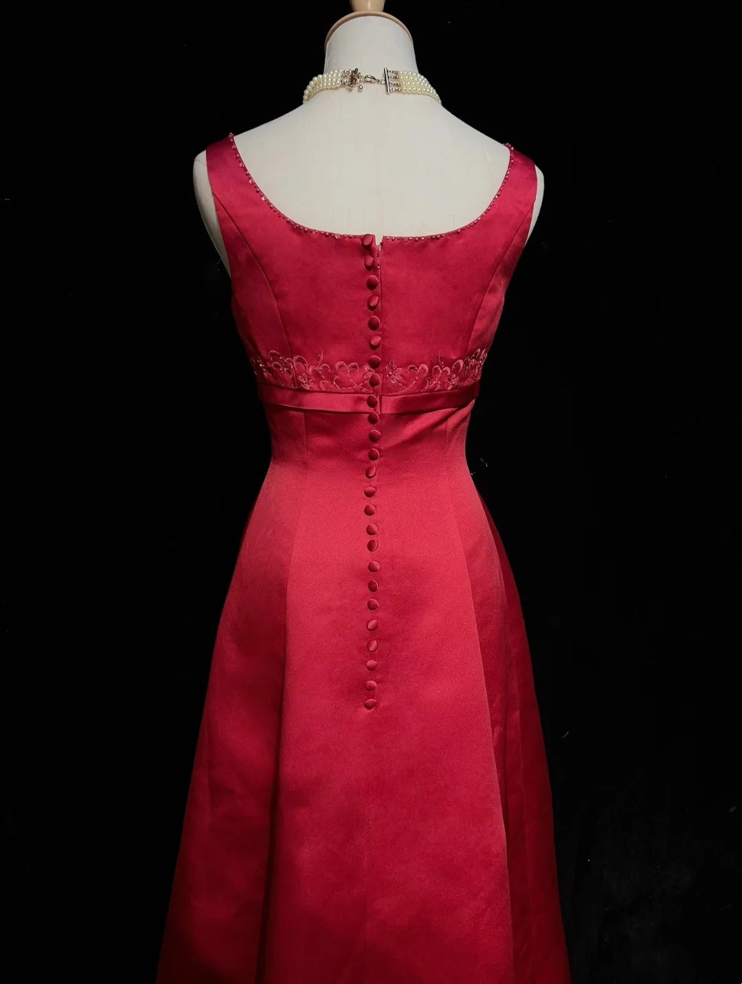 Inspiration Robes de bal Vintage Trapèze Col Carré Satin Rouge Années 80 Robes de Soirée Longues avec Cape N2857
