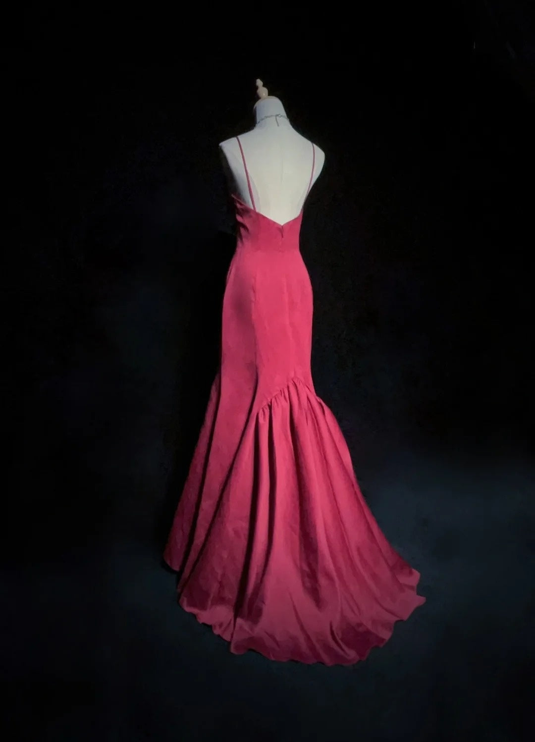 Glamouröse Abschlussballkleider Meerjungfrau Sweetheart Hot Pink Satin mit Umhang Langes Abendkleid N2888