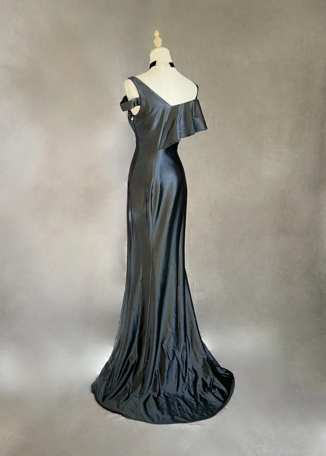 Vintage Prom Dresses Meerjungfrau Spaghettiträger Black Tie Kleid Ärmellos 1990er Lange Abendrobe N2637