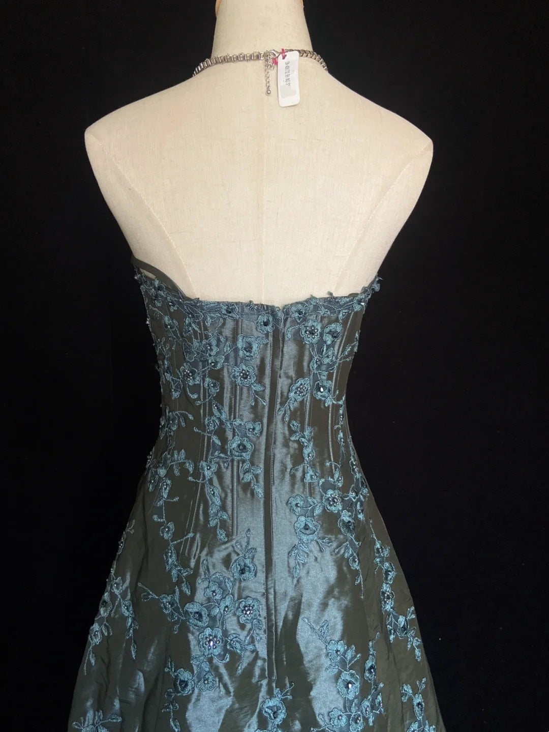 Robes de Bal de Princesse sans Bretelles Vert Broderie Robe de Soirée Longue N3289
