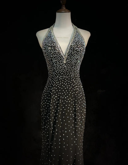 Robe de soirée longue sirène vintage noire dos nu des années 2000 pour bal de promo N2572