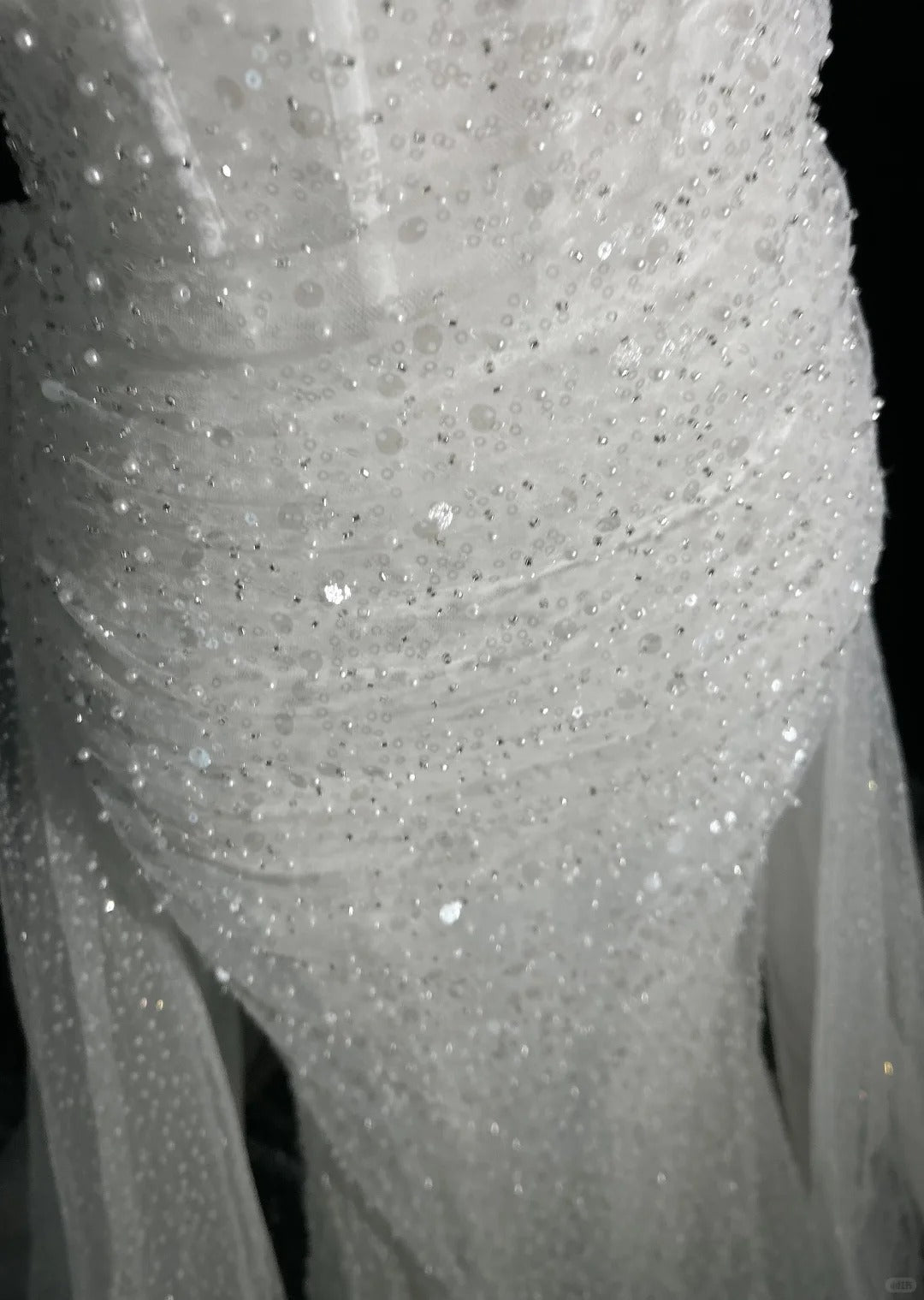 Robes de mariée uniques sirène, épaules dénudées, paillettes avec volants, longue robe de mariée blanche N3619