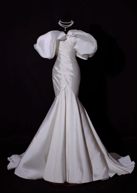 Classic Wedding Dresses Mermaid Off The Shoulder Ivory Satin Short Sleeves Brides Dress Fitted Bridal Gowns AB2529