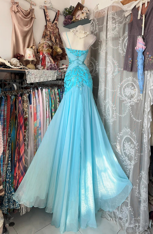 Robe de bal rétro chic sirène à fines bretelles en mousseline bleue ornée de perles et de cristaux, style années 50, référence N844