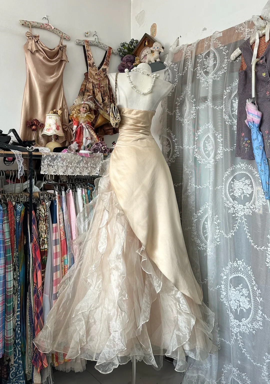 Ball Gown Strapless Champagne Sleeveless With Beads Prom Dresses Formal Outfits RB3940