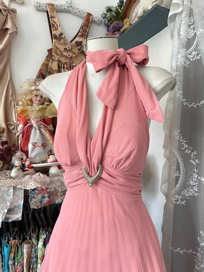 Robe de bal de fin d'année élégante, coupe trapèze, dos nu, en mousseline rose sans manches, N1285