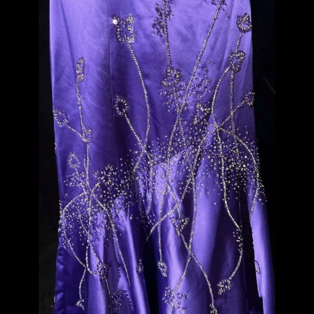 Robe de bal longue sirène élégante à fines bretelles en satin couleur raisin - N767