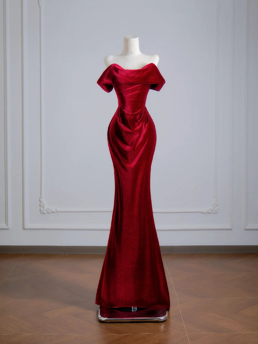 Robe de bal longue sirène romantique en satin rouge à épaules dénudées, idéale pour un 18e anniversaire (N391)