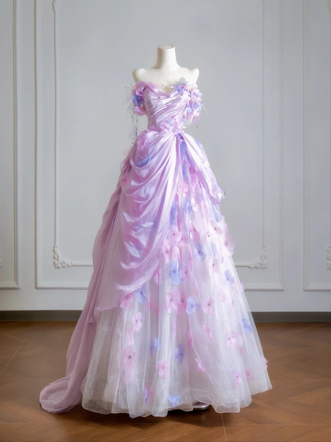 Robe de bal intemporelle bustier en tulle fleuri lilas, inspiration robe de soirée N399