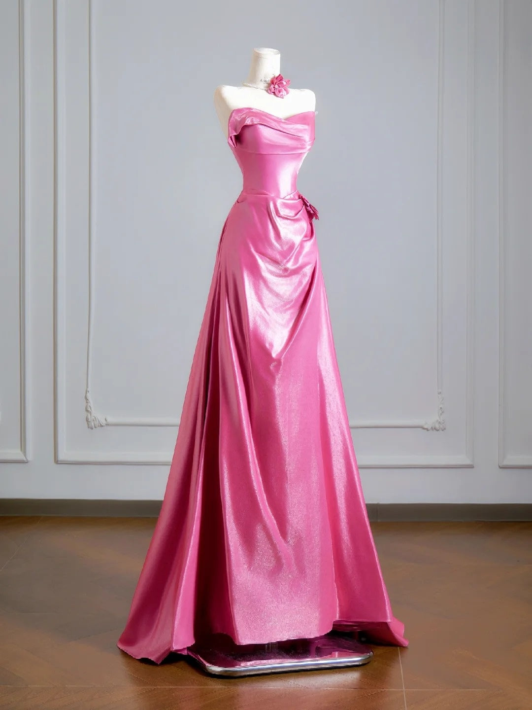 Zeitloses, trägerloses, langes, rosafarbenes A-Linien-Abendkleid mit Raffungen – Inspiration für Partys und Ballkleider N305