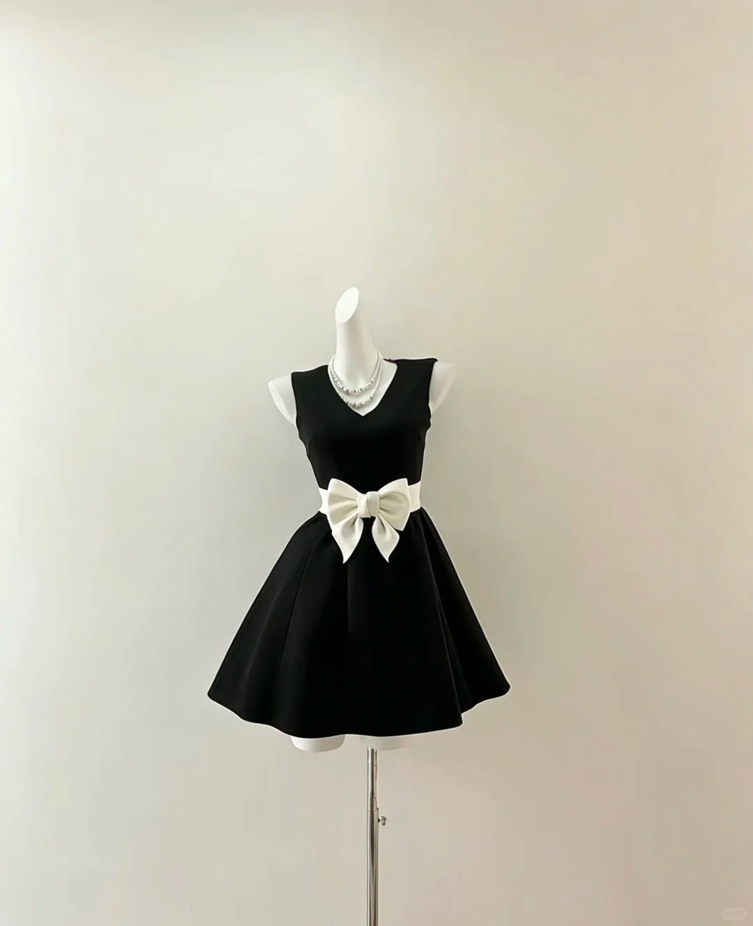 Elegant A line V Neck Little Black Dress Short Cocktail Homecoming Dresses Ideas Hoco Outfits RB4817